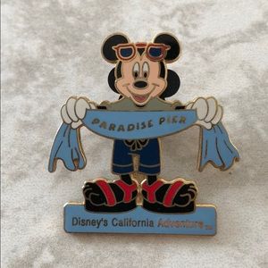 Disney Mickey Mouse Paradise Pier Trading Pin